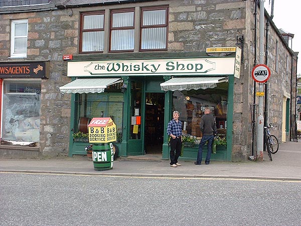 Whiskyshop i Dufftown.